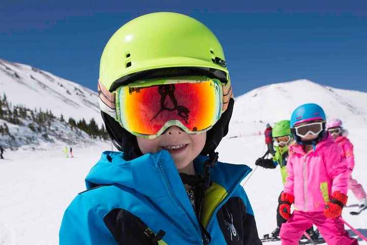 Helmet Rental for Snowbasin and Powder Mountain - Photo 1 of 4